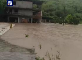 重庆7区县暴雨，9条河流出现1—3米涨水过程